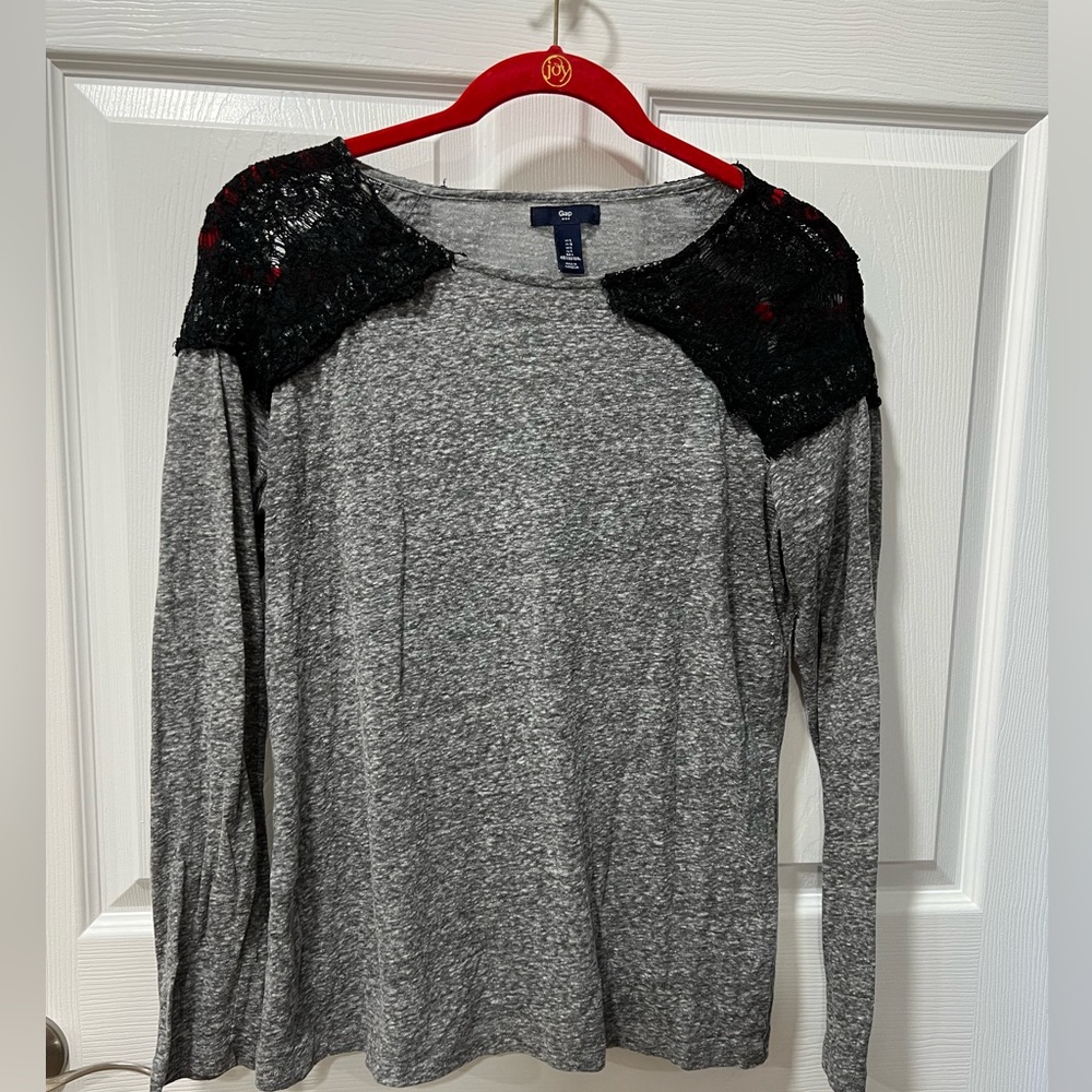Lace trimmed Gap shirt
